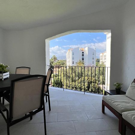 Puerto Banus. Urb Jardines del Puerto. Apartment for up to 6 Marbella Exterior foto