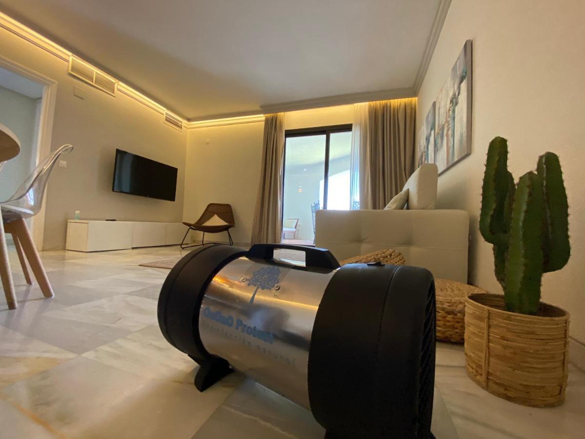Puerto Banus. Urb Jardines del Puerto. Apartment for up to 6 Marbella Exterior foto