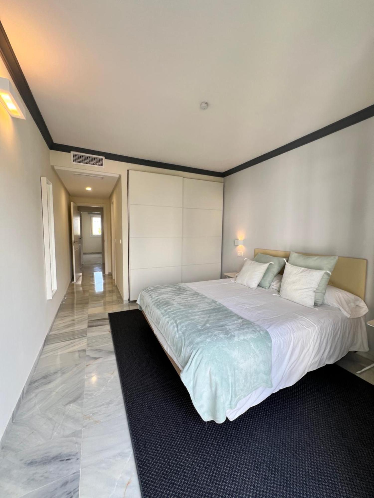 Puerto Banus. Urb Jardines del Puerto. Apartment for up to 6 Marbella Exterior foto
