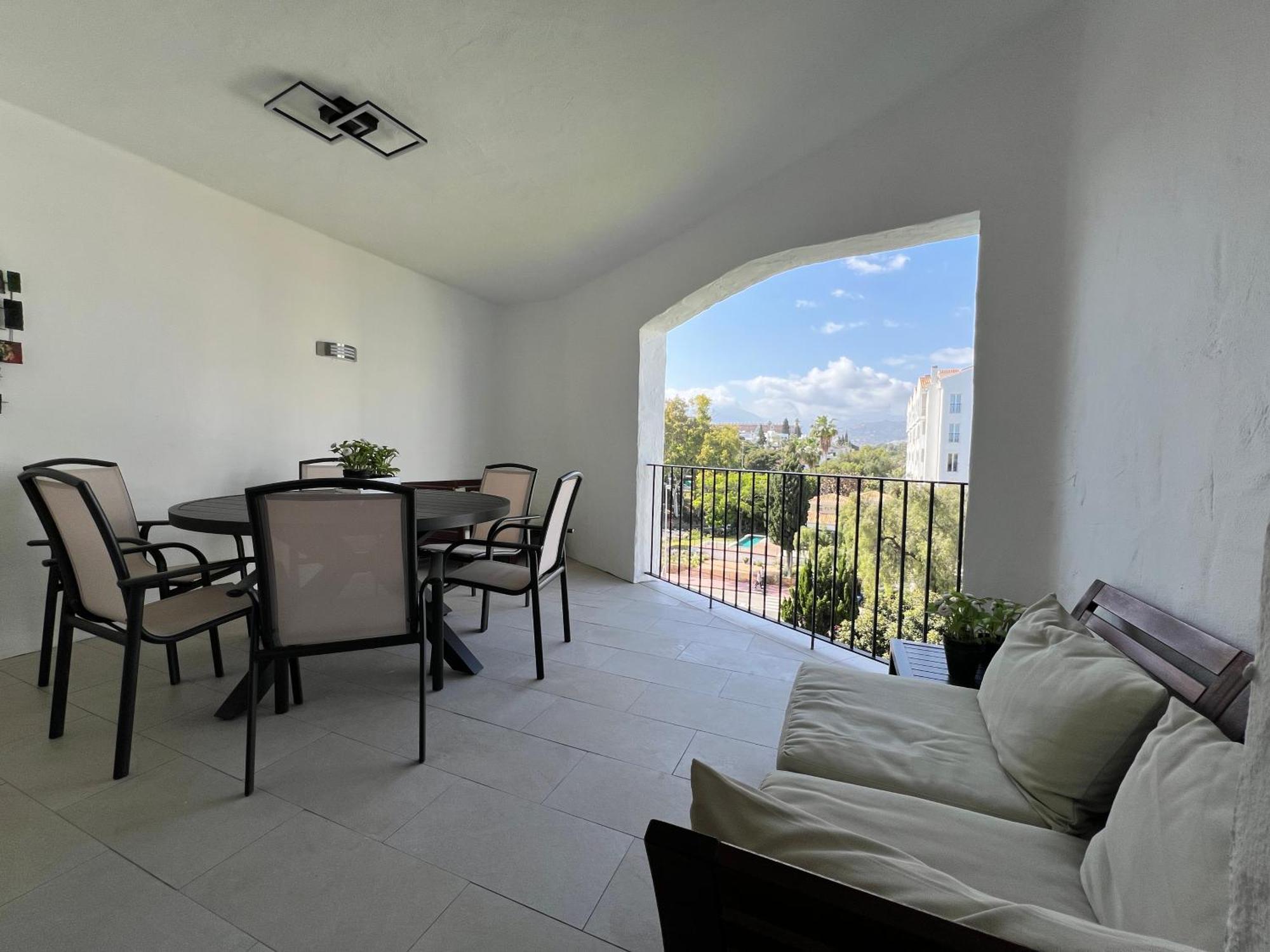 Puerto Banus. Urb Jardines del Puerto. Apartment for up to 6 Marbella Exterior foto