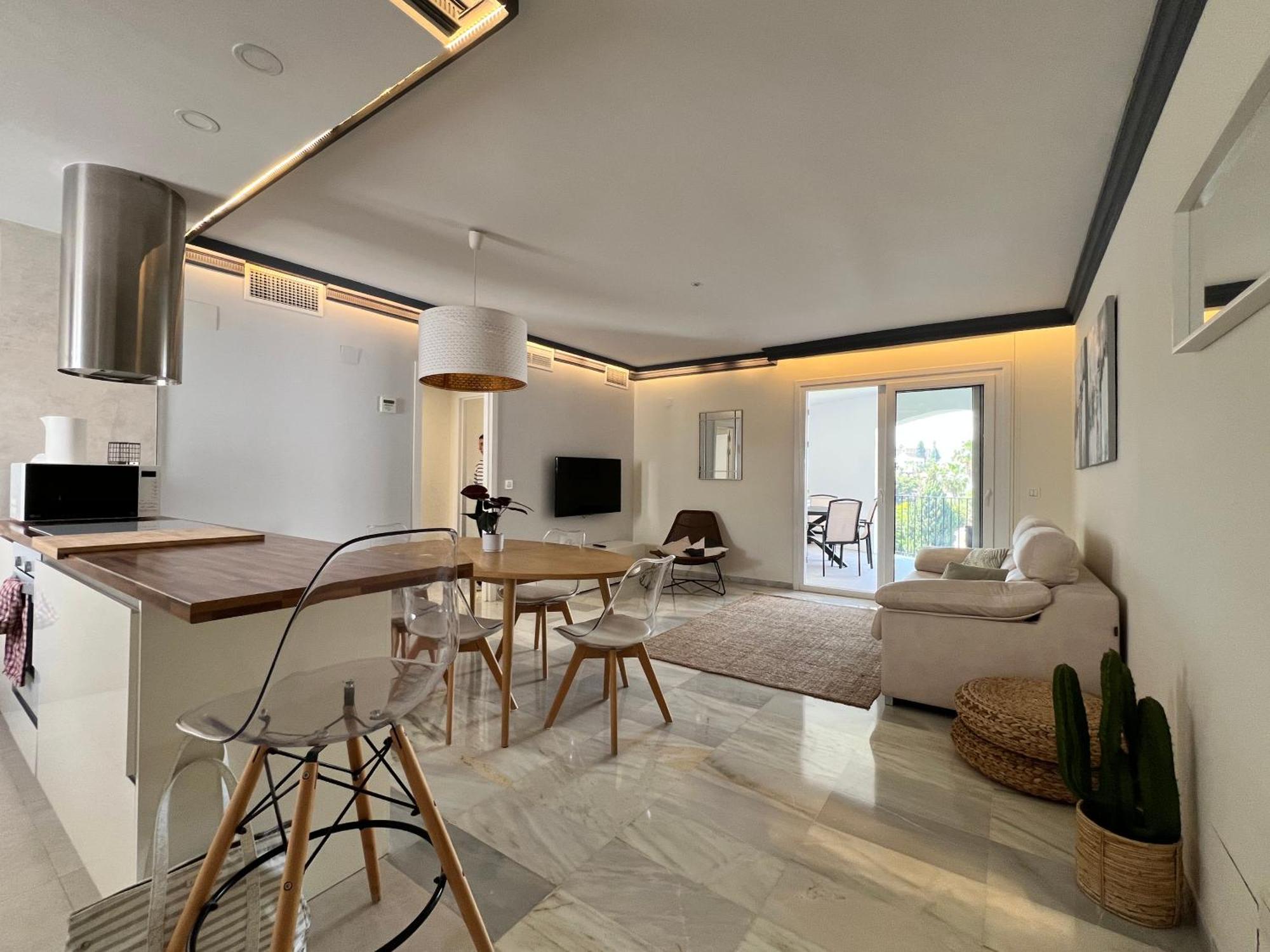 Puerto Banus. Urb Jardines del Puerto. Apartment for up to 6 Marbella Exterior foto