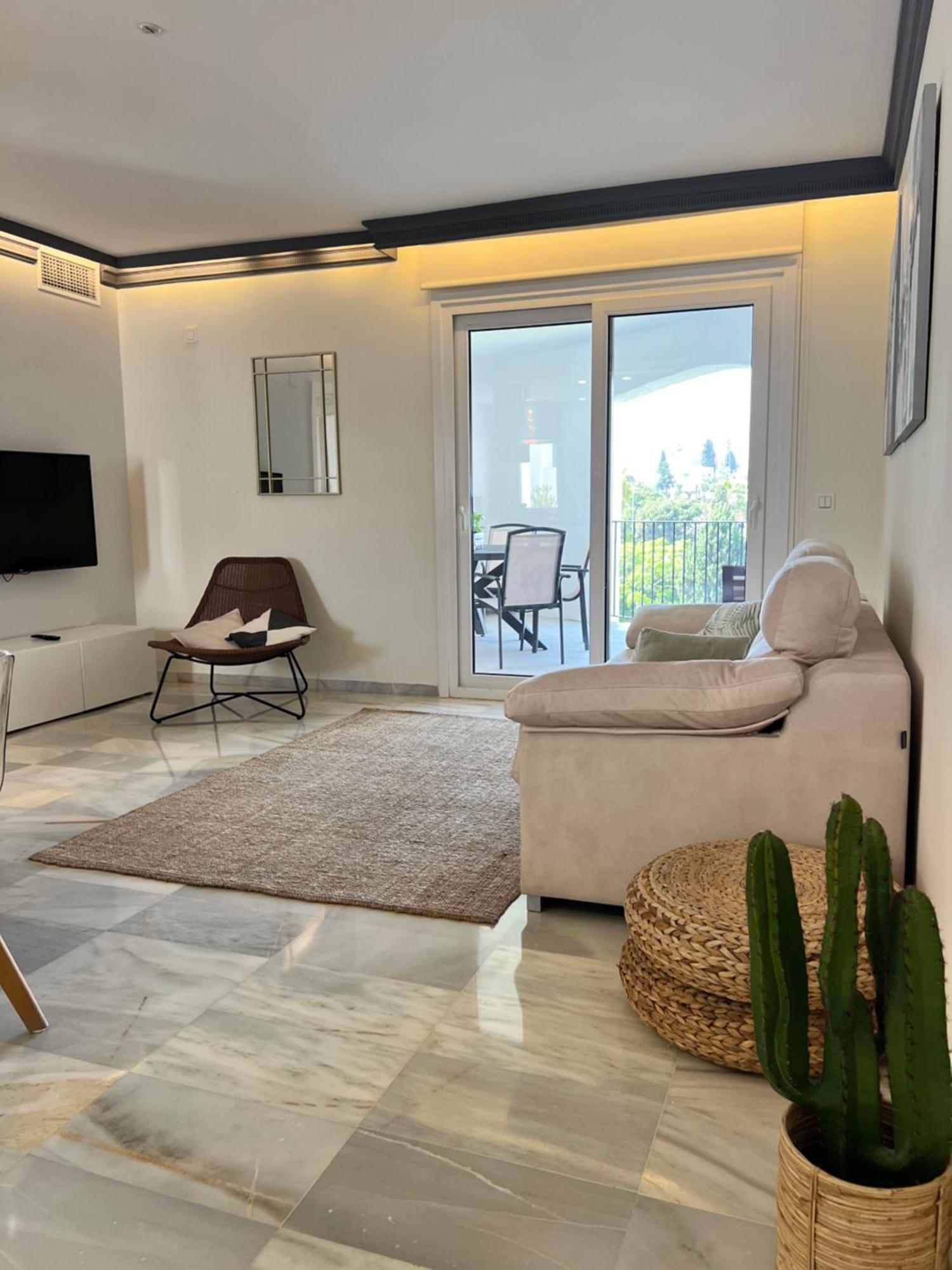 Puerto Banus. Urb Jardines del Puerto. Apartment for up to 6 Marbella Exterior foto