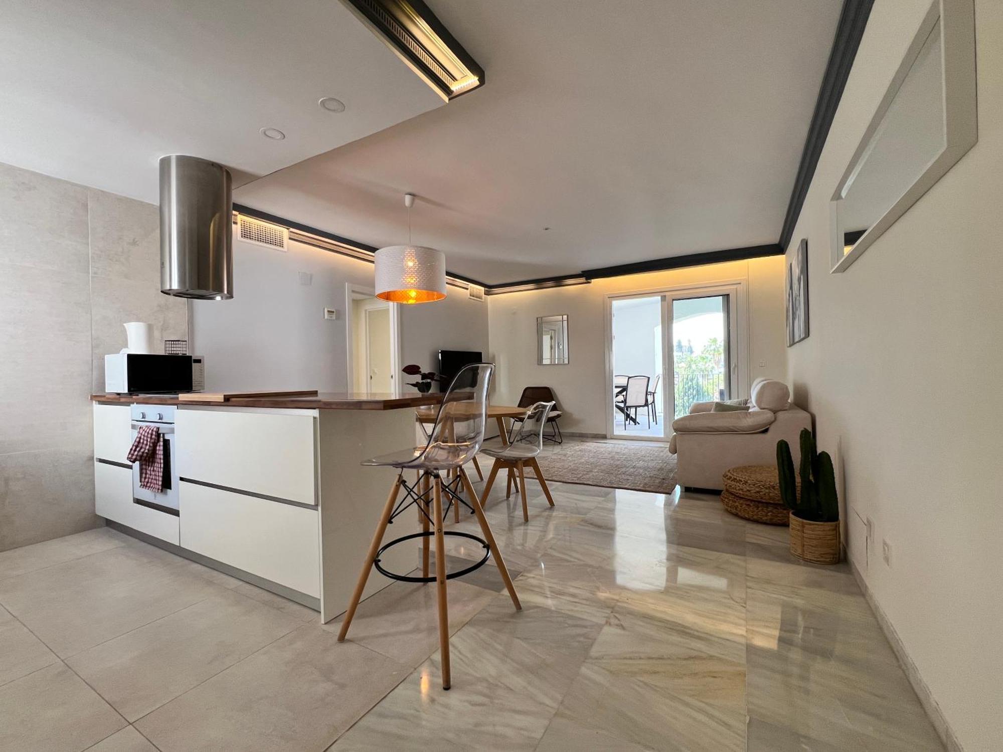 Puerto Banus. Urb Jardines del Puerto. Apartment for up to 6 Marbella Exterior foto
