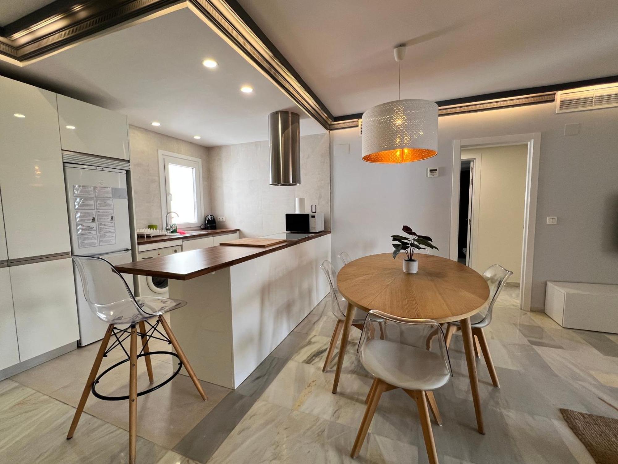Puerto Banus. Urb Jardines del Puerto. Apartment for up to 6 Marbella Exterior foto