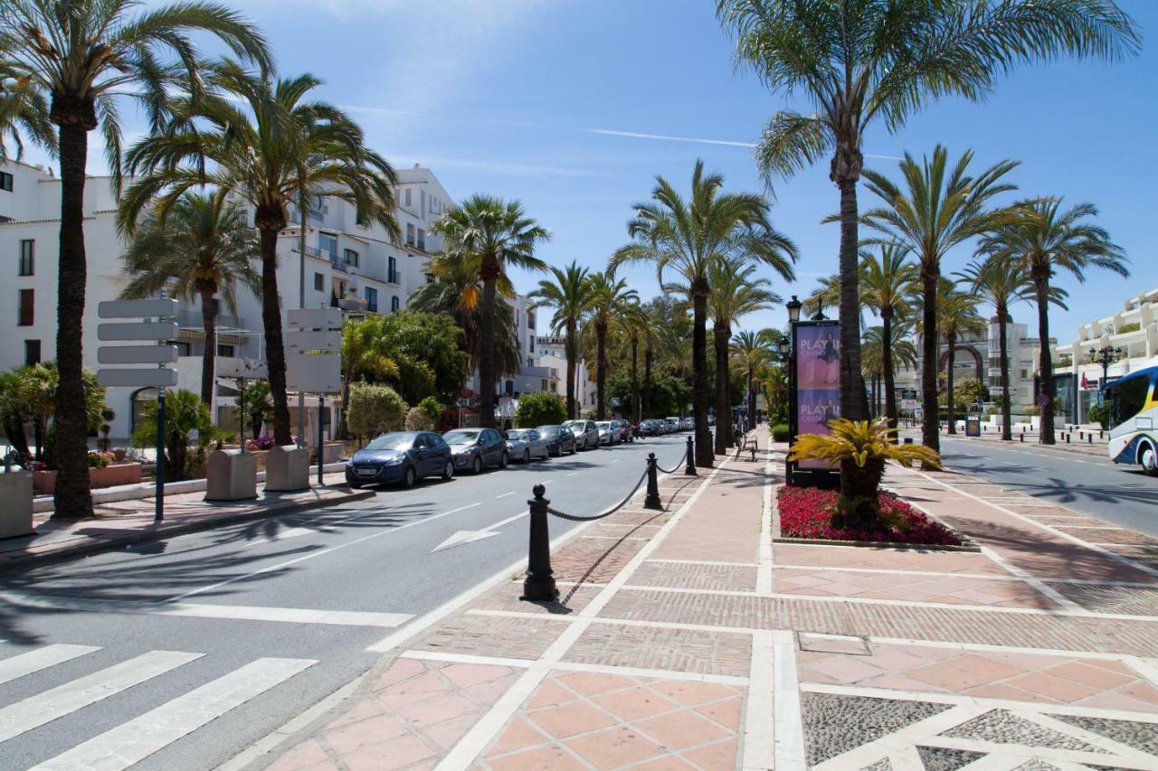 Puerto Banus. Urb Jardines del Puerto. Apartment for up to 6 Marbella Exterior foto