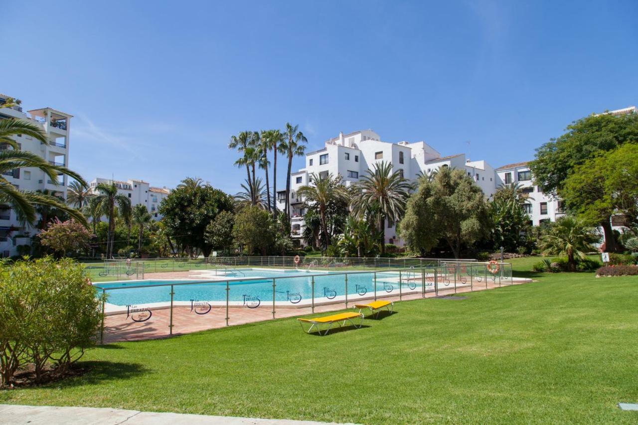 Puerto Banus. Urb Jardines del Puerto. Apartment for up to 6 Marbella Exterior foto